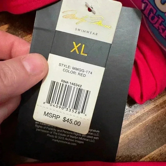 Marylin Monroe bikini - Picture 3 of 4